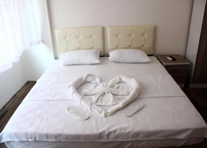 Отель Marpalace